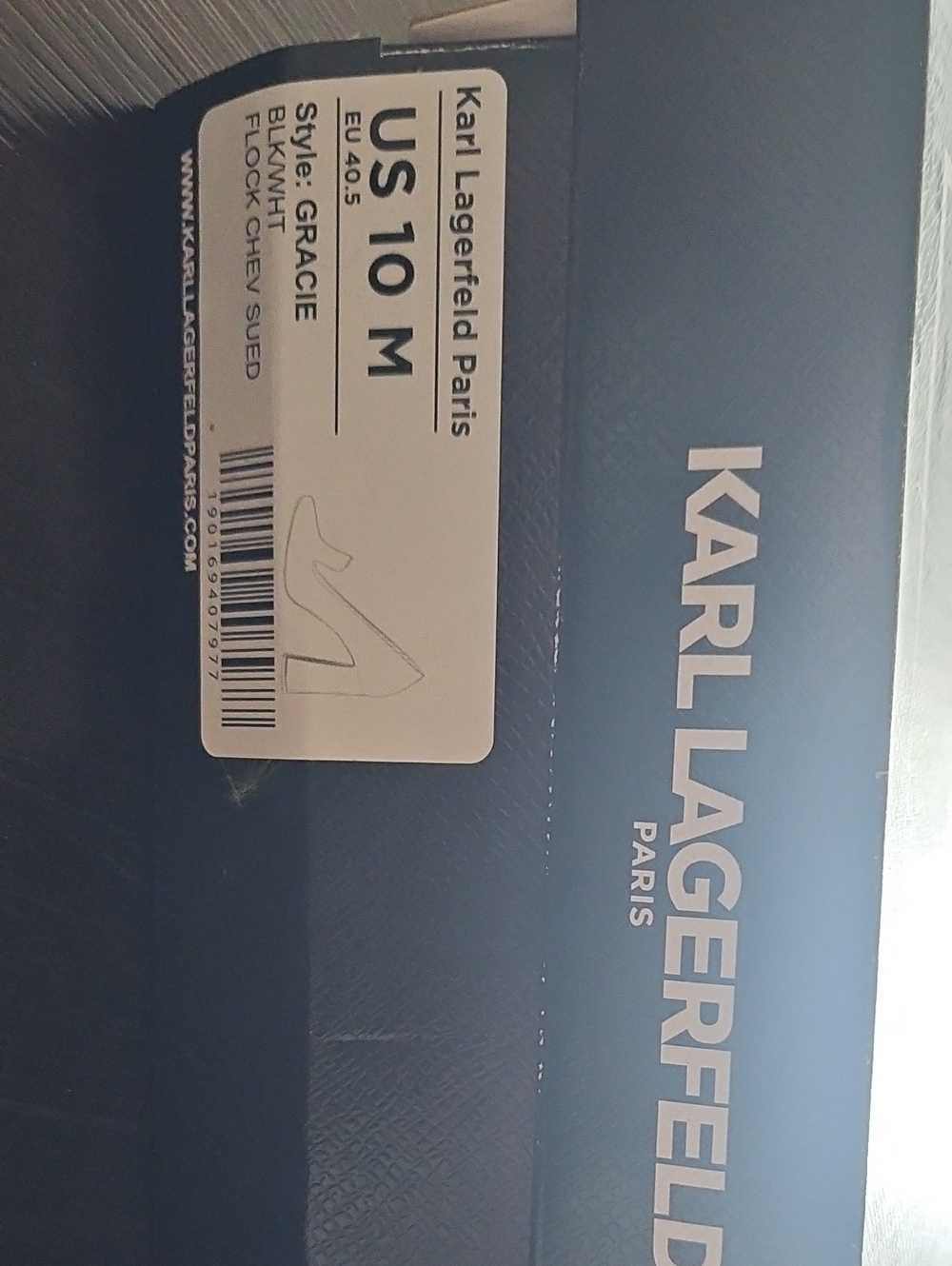 Label on shoebox